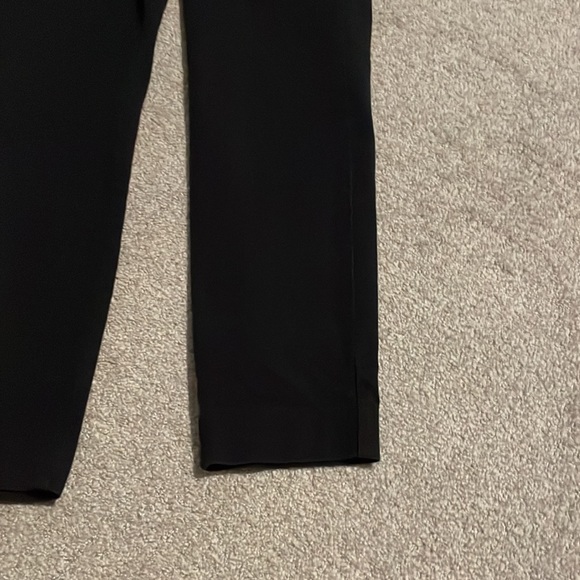 Old Navy Pixie Pant size 0 - Picture 3 of 6